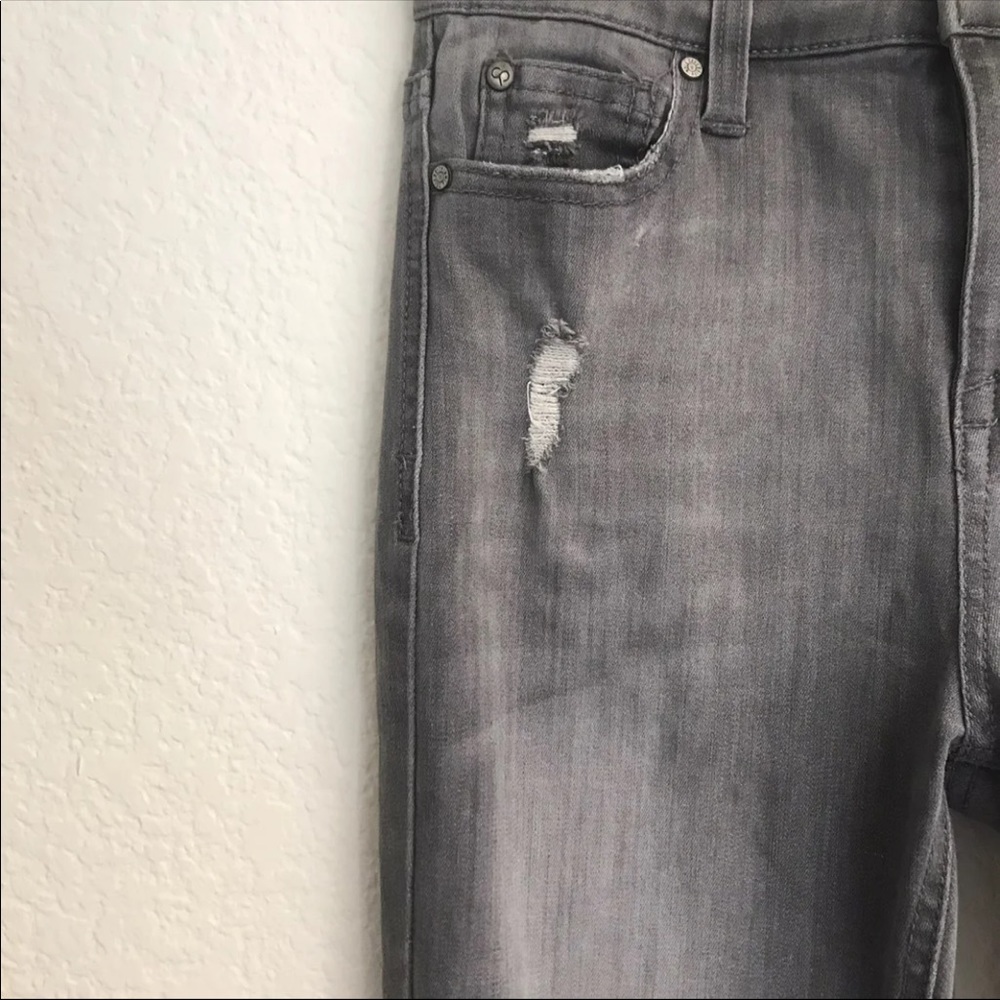 🔴SOLD!!🔴🆕High Rise Distressed Skinny Jeans - Picture 3 of 6